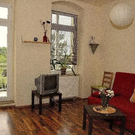 3-raum-fewo-dresden-zentrum-balkon-blick-auf-altstadt-l10 Apartman *